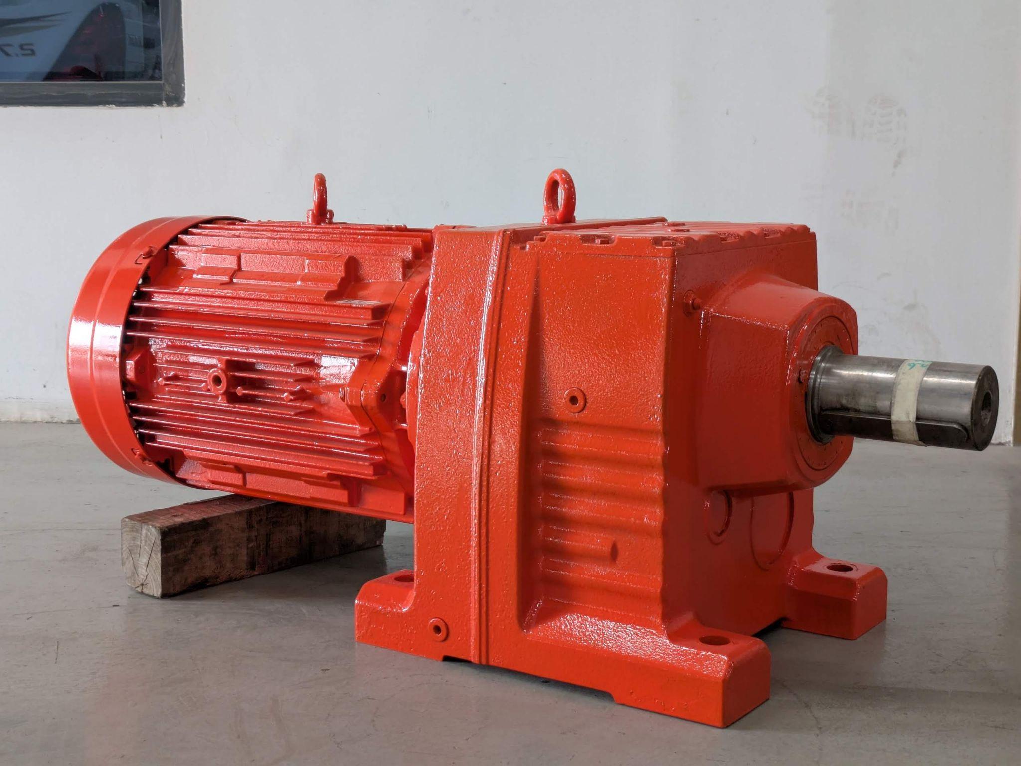 Cooling tower gearbox motor unit testing and performance verification